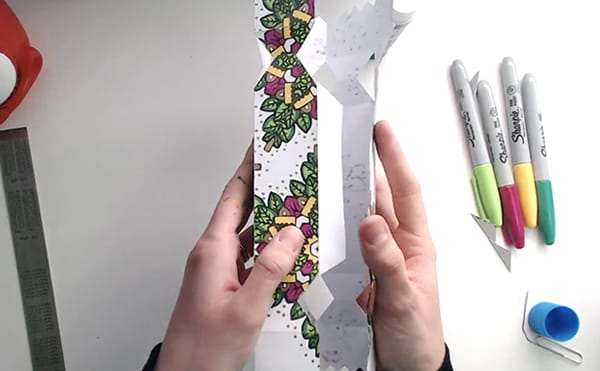 How to make a DIY Christmas Cracker – Step 13 How to make a DIY Christmas Cracker - Step 13
