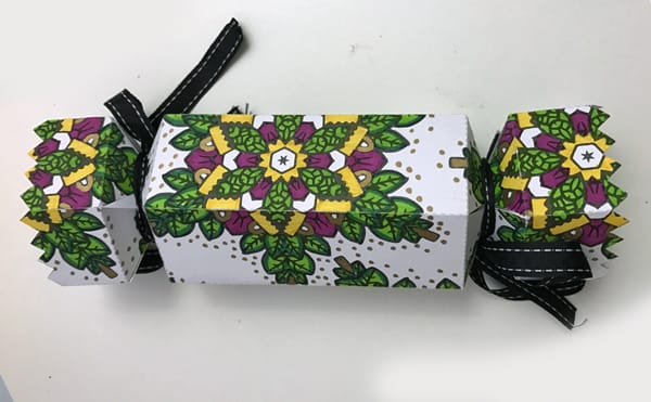 How to make a DIY Christmas Cracker – Step 1 How to make a DIY Christmas Cracker - Step 18