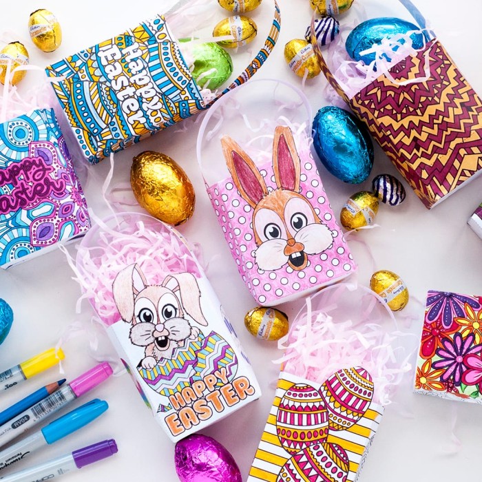Aren't these cute? These mini Easter gift bags are easy to make, and there are 8 designs to choose from. Find more Easter printables, craft templates and coloring pages at https://sarahrenaeclark.com/shop/cat/seasonal/easter