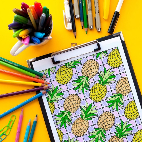 If you like Pina Coladas, you'll love this pineapple patterned free coloring page | Get more free adult coloring pages at www.sarahrenaeclark.com