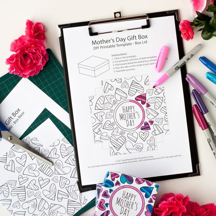 Make a paper gift box for Mother’s Day with this template and video tutorial by Sarah Renae Clark. There are 6 different designs to color in! What a great DIY Mother’s Day gift| Find more Mother’s Day printables and coloring pages at https://sarahrenaeclark.com/shop/cat/seasonal/mothers-day/