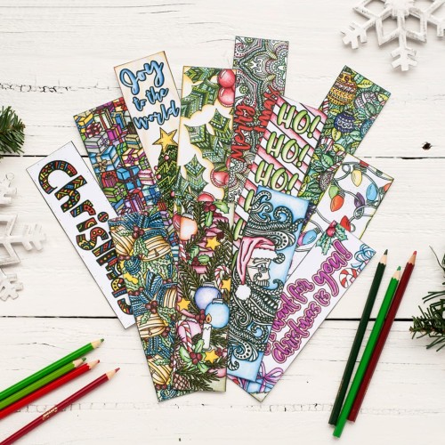 DIY Christmas bookmarks – 12 printable coloring bookmark templates | Find more Christmas printable activities and coloring pages at www.sarahrenaeclark.com/christmas