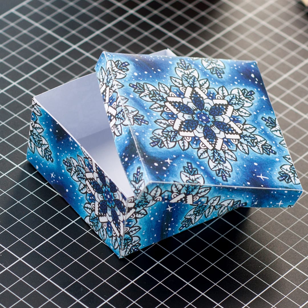 How to Make a Christmas Gift Box | Printable Template and Tutorial