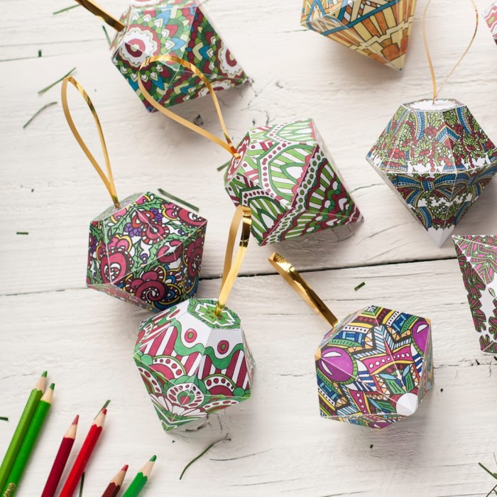 DIY Christmas ornaments – 10 printable coloring templates to make your own Christmas ornaments from paper | Find more Christmas printable activities and coloring pages at www.sarahrenaeclark.com/christmas