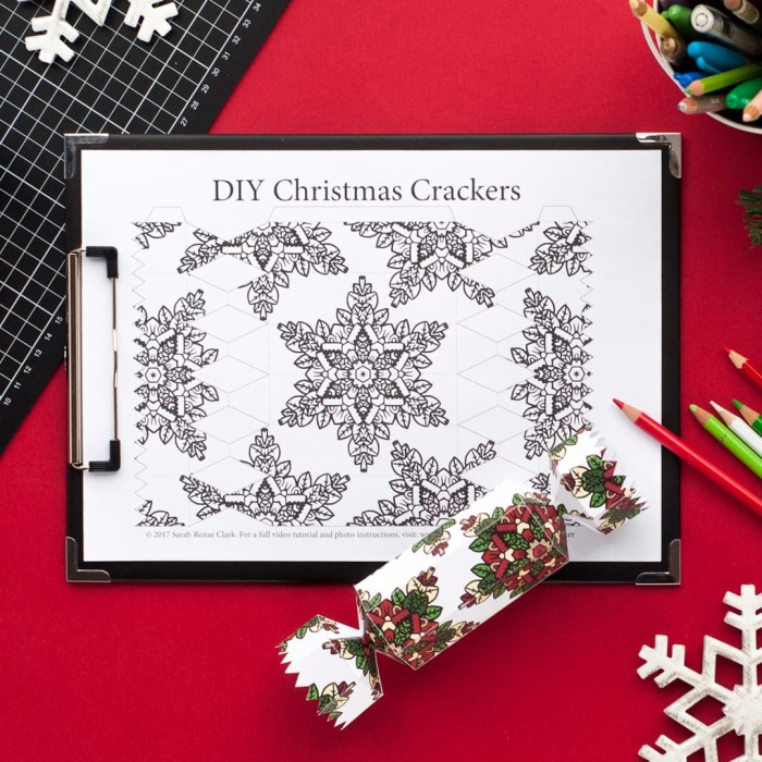 Make your own Christmas crackers with these 8 coloring cracker designs! | Find more Christmas printable activities and coloring pages at www.sarahrenaeclark.com/christmas